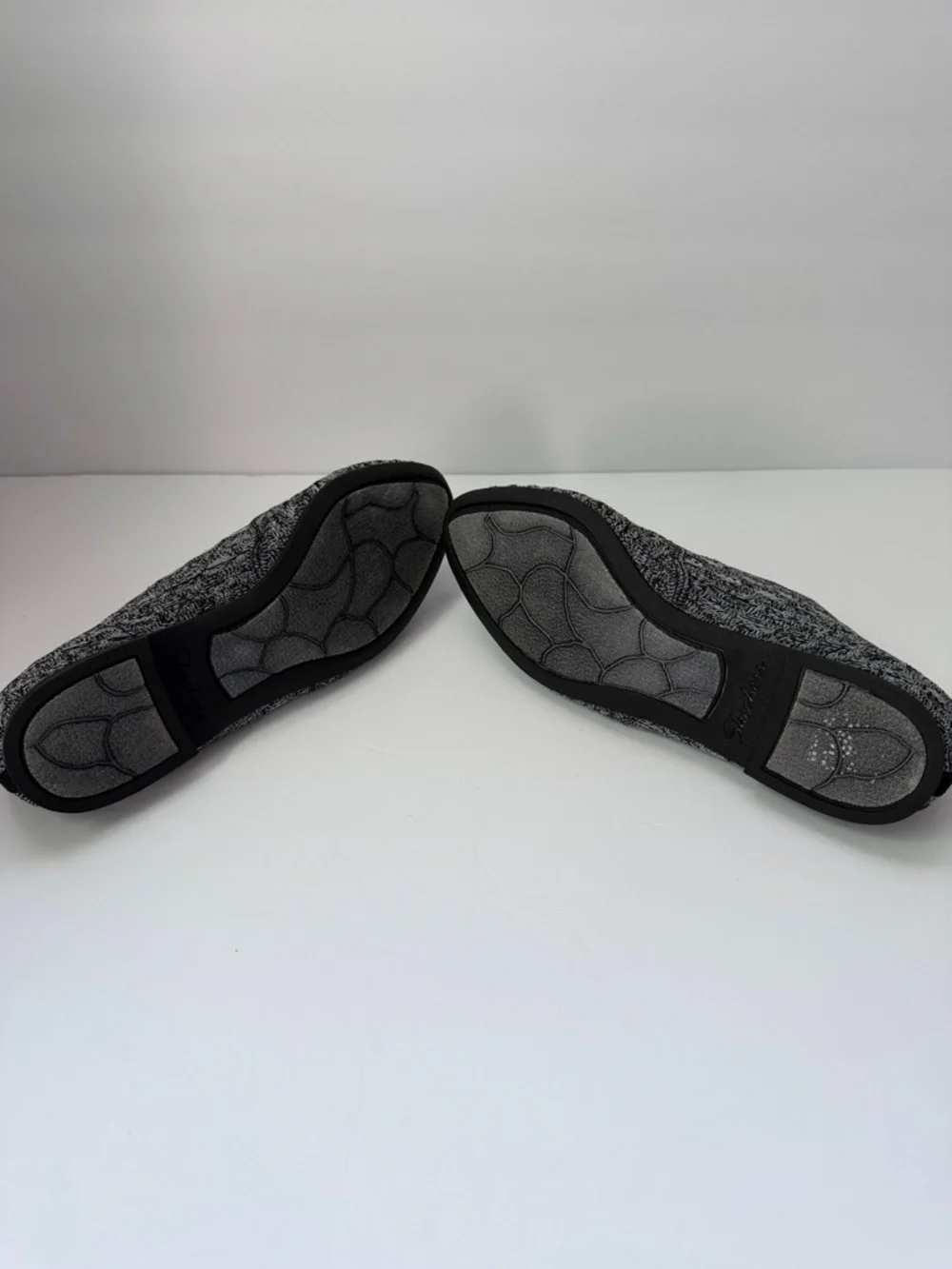Skechers Air Cooled Memory Foam Slip‎ On Flats Knit Comfort Shoes 6.5